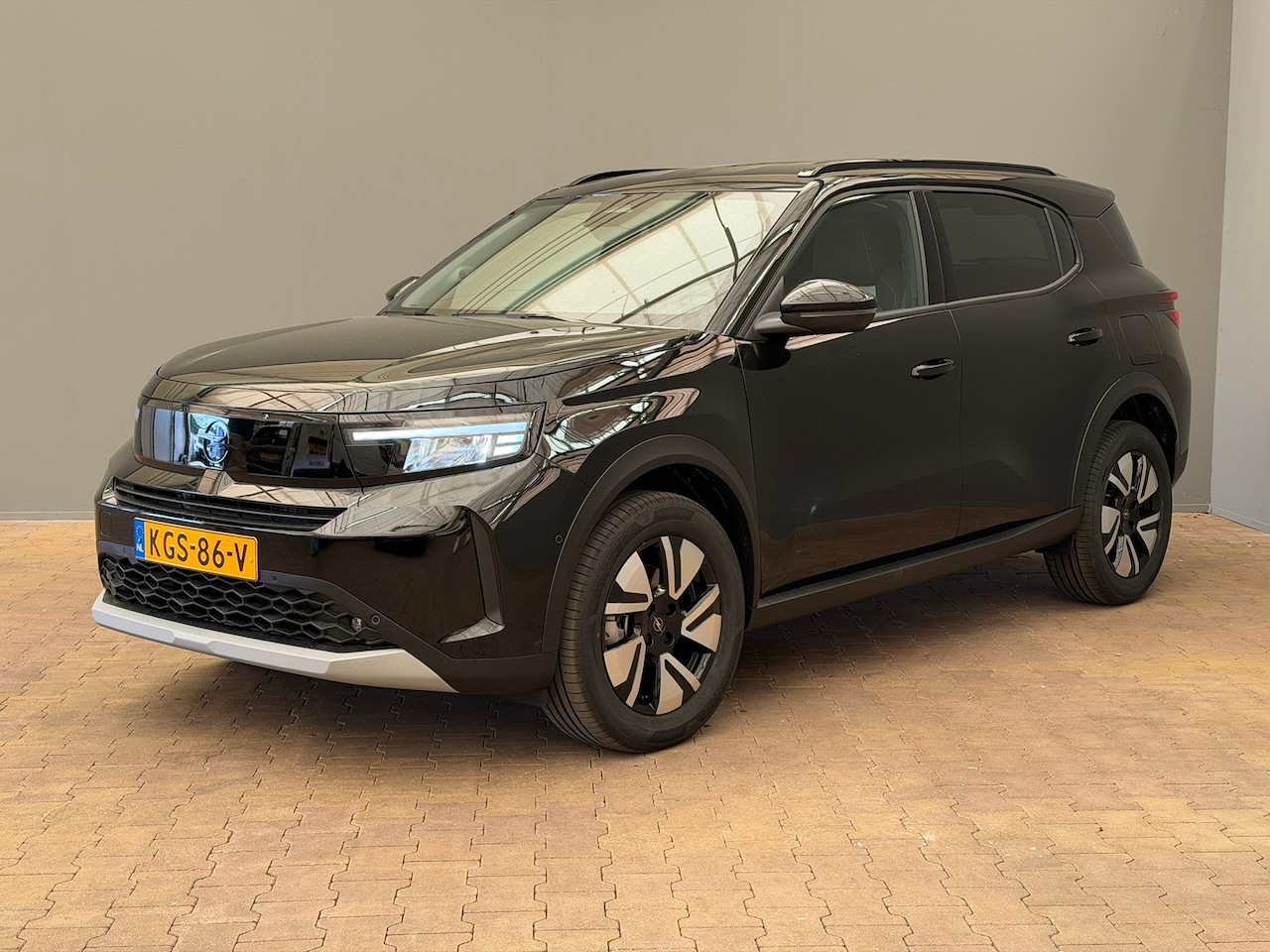 Opel Frontera - GS €3000,- voorraadvoordeel !  | 17" Lichtmetalen velgen in Zwart met 215/60 R17 banden | - AutoWereld.nl