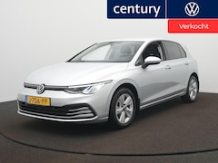 Volkswagen Golf - 1.0 TSI Life Navigatie - ACC - Climatronic - PDC - Trekhaak - ACC - Apple Carplay/Android