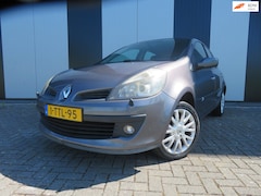 Renault Clio - 1.4-16V Dynamique S