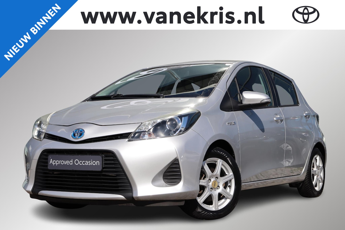 Toyota Yaris - 1.5 Full Hybrid Aspiration 1.5 Full Hybrid Aspiration, Bluetooth, Cruise control, Parkeercamera, LM Velgen. - AutoWereld.nl