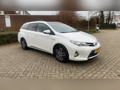 Toyota Auris Touring Sports - 1.8 Hybrid Lease