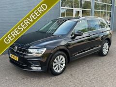 Volkswagen Tiguan - 2.0 TDI Comfortline Business/ Trekhaak/ Stoelverw /Camera