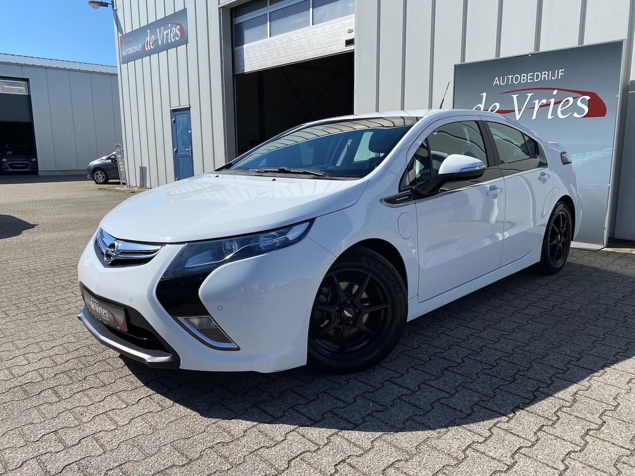 Opel Ampera - 1.4 / Navi / Leder / Camera / Cruise / Clima / LMV - AutoWereld.nl