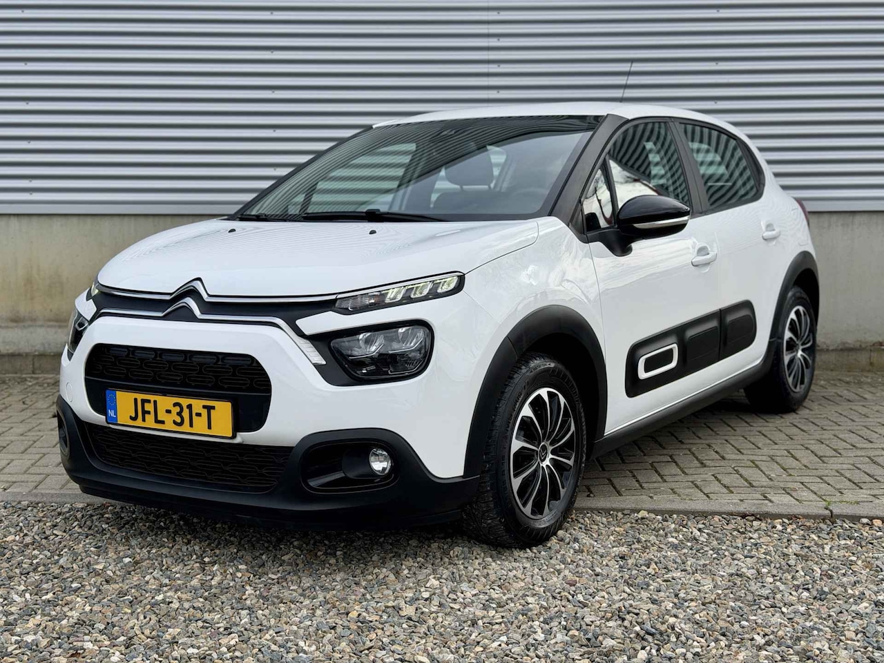 Citroën C3 - 1.2 PureTech C-Series [ fm navi, apple cp, ecc, pdc, cruise ] - AutoWereld.nl