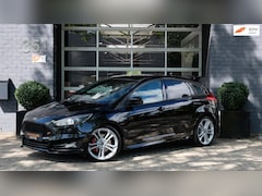 Ford Focus - 2.0 ST-3 Cruise|Carplay|RS Spoiler|Maxton