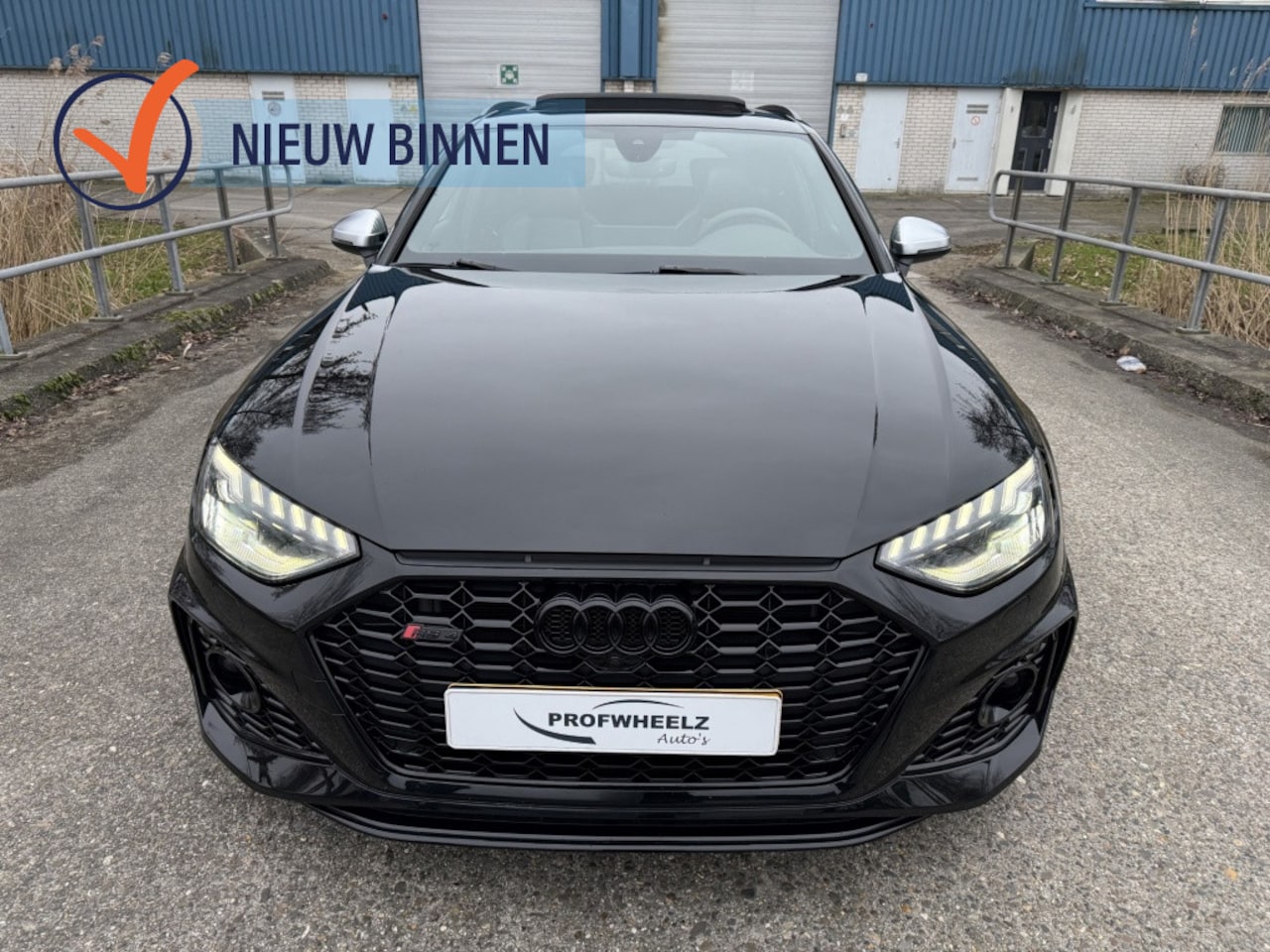 Audi A4 Avant - RS4 2.9 TFSI quattro Pano/Ceramic/360/B&O - AutoWereld.nl