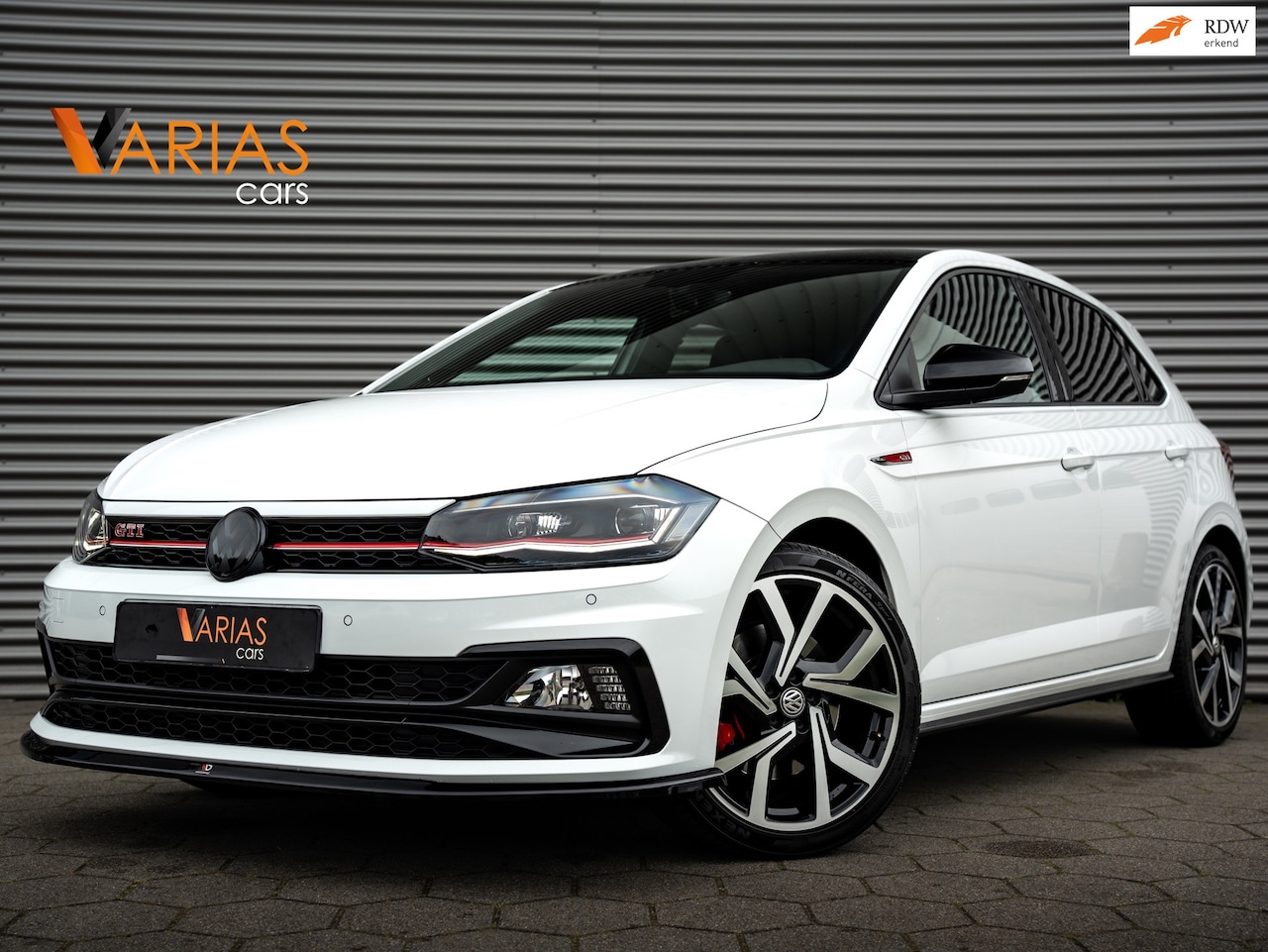 Volkswagen Polo - 2.0 TSI GTI Beats Virtual Zwart dak Keyless - AutoWereld.nl