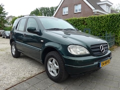 Mercedes-Benz M-klasse - 270 CDI 7-Persoons technisch 100%