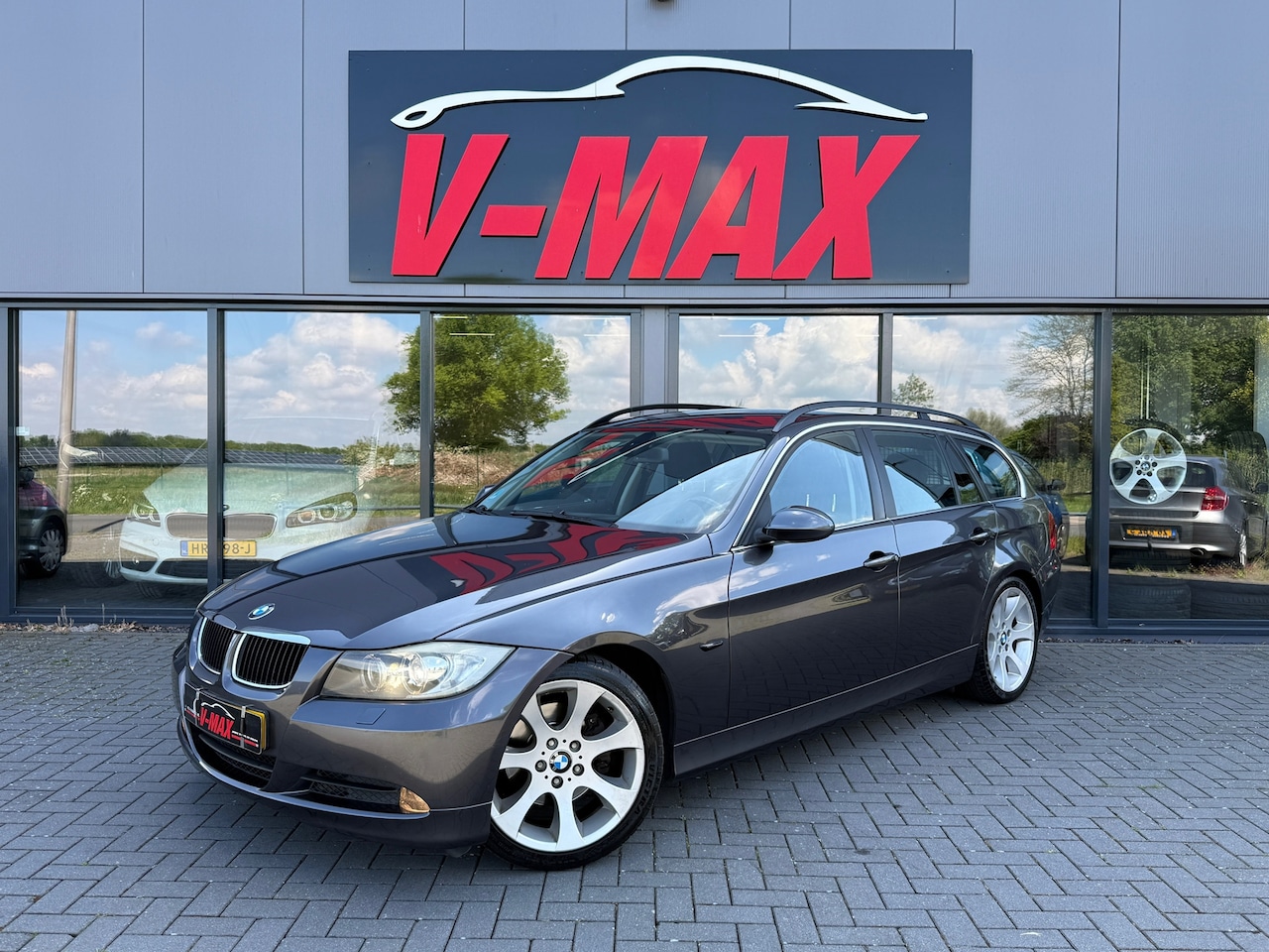 BMW 3-serie Touring - 325i 3.0 Touring AUT High Executive Xenon Navi Clima Pdc - AutoWereld.nl