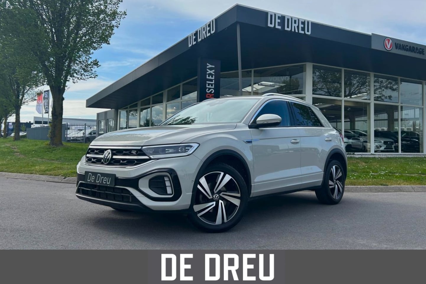 Volkswagen T-Roc - 1.5 TSI R-Line | CAMERA | ADAPTIVE | STUURVERW | - AutoWereld.nl