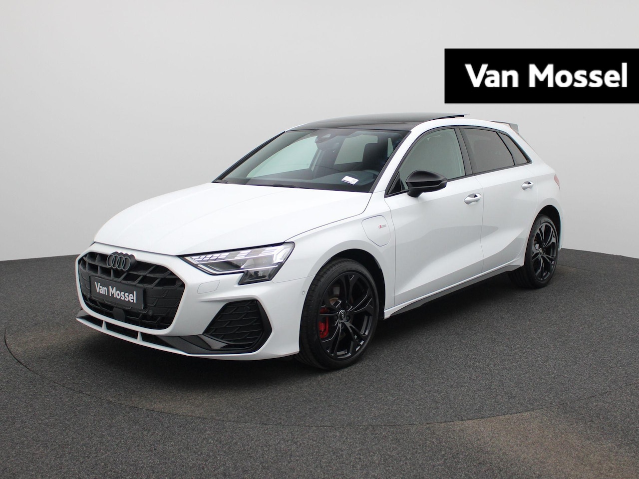 Audi A3 Sportback - 45 TFSI e S edition Competition l Adaptive cruise control l Glazen panoramadak l Elektr. i - AutoWereld.nl