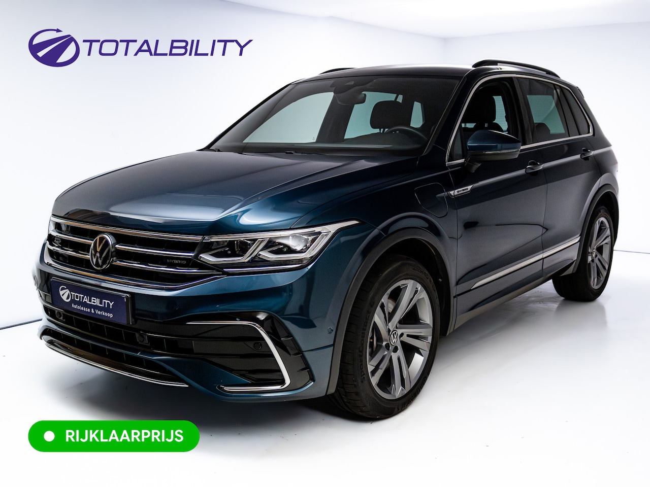 Volkswagen Tiguan - 1.4 TSI eHybrid R-Line Business+ | Sfeerverlichting | Elec. achterklep | Camera | App. con - AutoWereld.nl