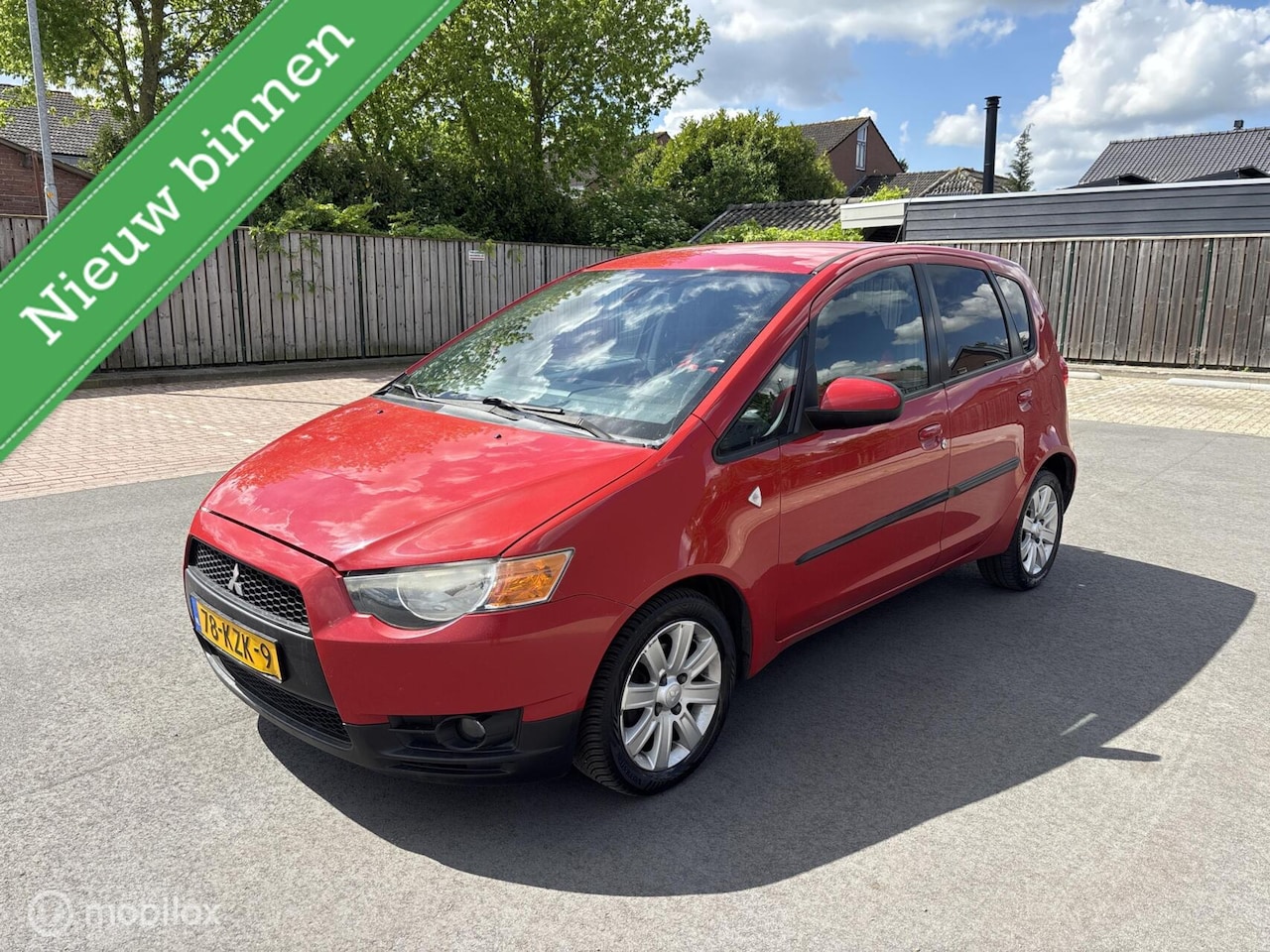 Mitsubishi Colt - 1.3 Edition Two 2010 Nieuwe apk 4 Cilinder - AutoWereld.nl