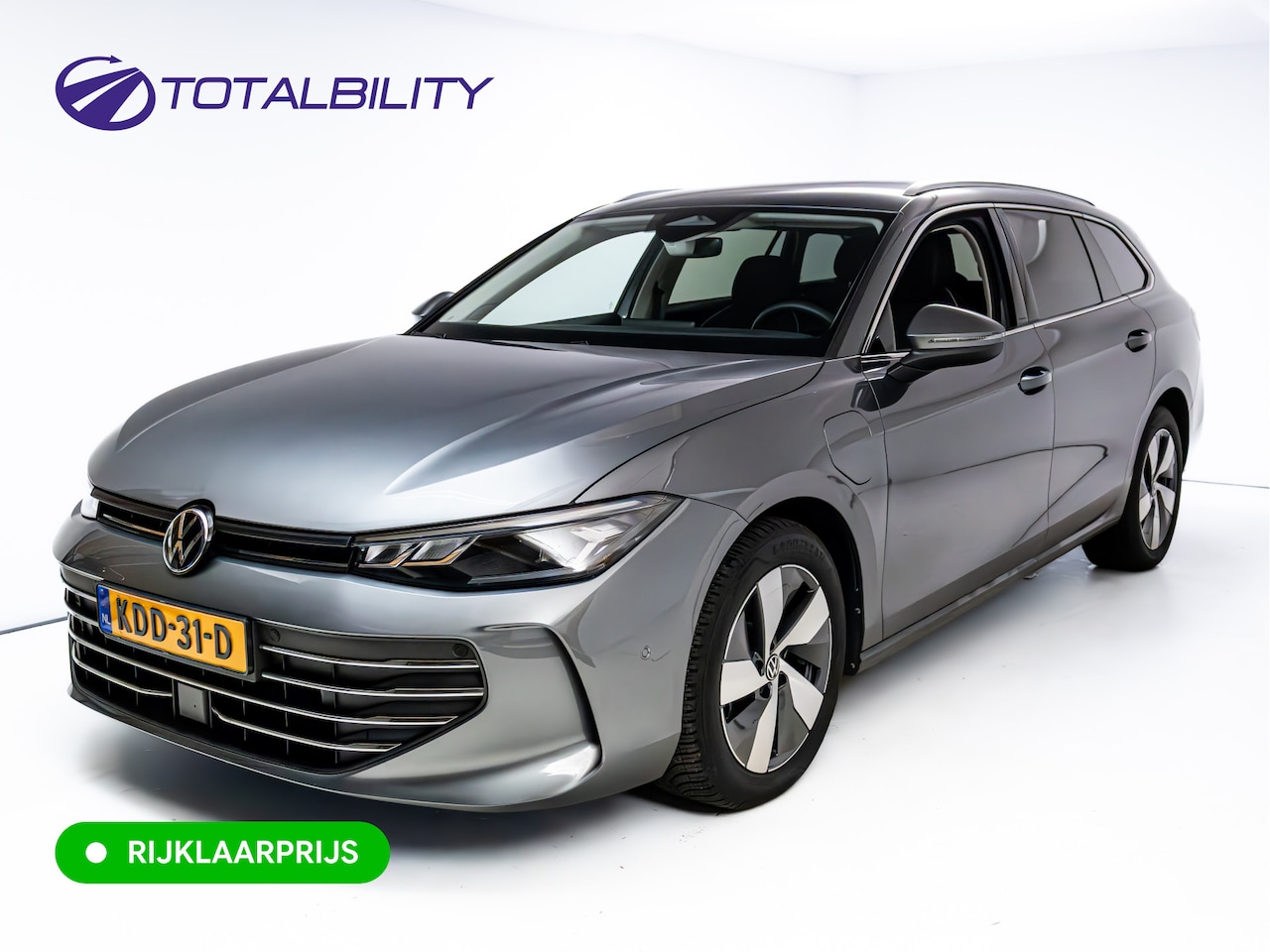 Volkswagen Passat Variant - 1.5 eHybrid Business | 2 Ergo active stoelen | Wegklapbare trekhaak | Stoel- & Stuurverwar - AutoWereld.nl