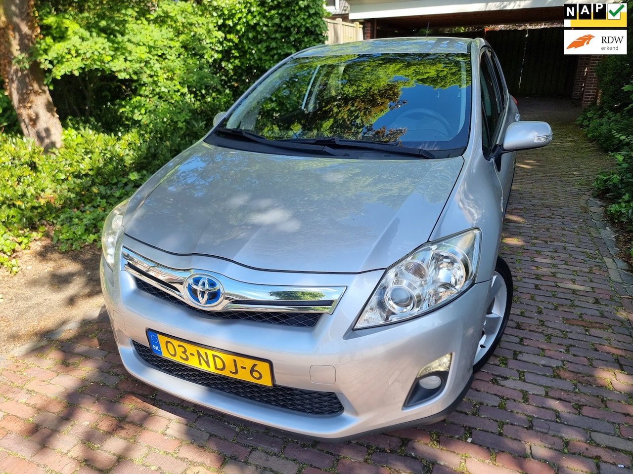 Toyota Auris - 1.8 Full Hybrid Dynamic Camera/Ecc/Lmv 17 inch - AutoWereld.nl
