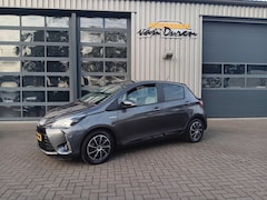 Toyota Yaris - 1.5 Hybrid Aspiration Clima/Cruise Camera Elec Ramen/Spiegels inklapbaar Trekhaak Stoelver