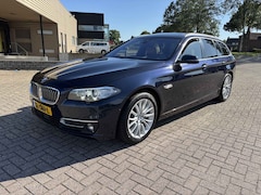 BMW 5-serie Touring - 520i Luxury Edition automaat [ Full option, NL-auto, 1e eig, dealer oh ]