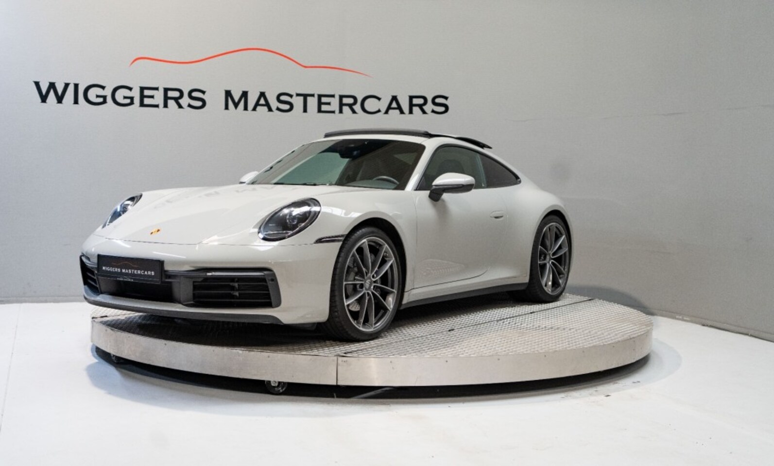 Porsche 911 - 3.0 Carrera Coupé 3.0 CARRERA Coupe , Schuifdak, Leder, 21 Inch, PPF, Dealeronderhouden - AutoWereld.nl