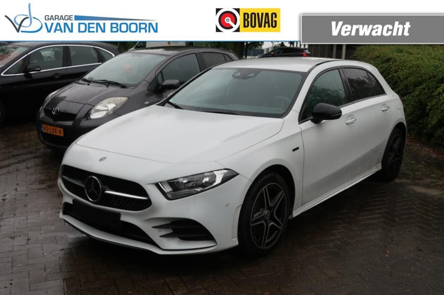 Mercedes-Benz A-klasse - A250e AMG-Line, All Season Banden, Trekhaak, Dode Hoek Monitor, etc. - AutoWereld.nl