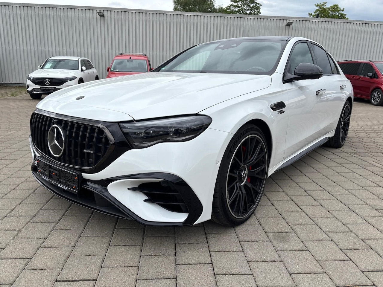 Mercedes-Benz E-klasse - E53 4MATIC+ | hyperscreen | dynamic plus | AMG performance seat | carbon | achterasbesturi - AutoWereld.nl