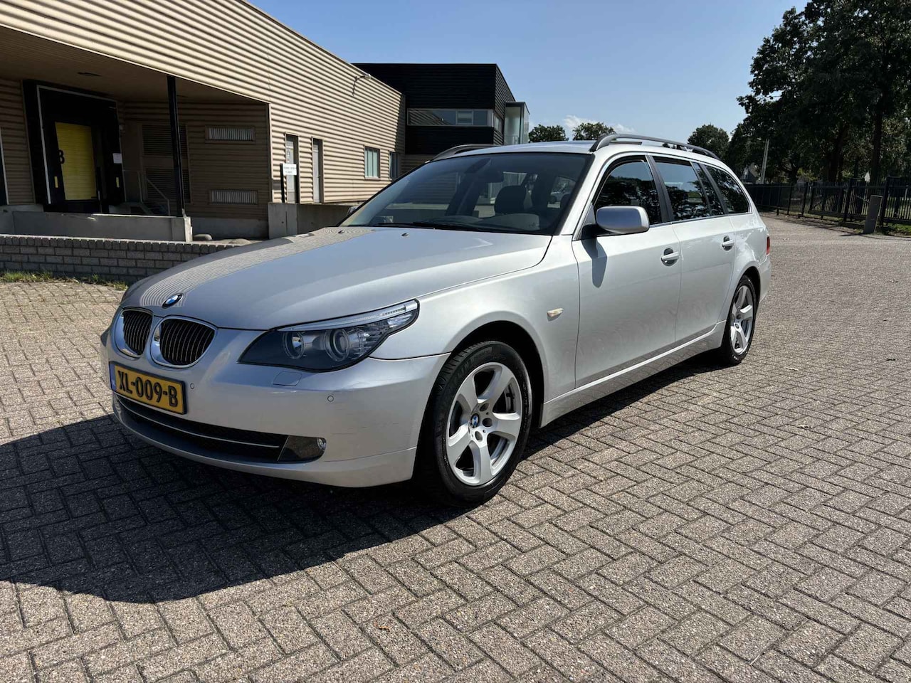 BMW 5-serie Touring - 530i Executive Automaat [ panoramadak, leer, ecc, xenon ] - AutoWereld.nl