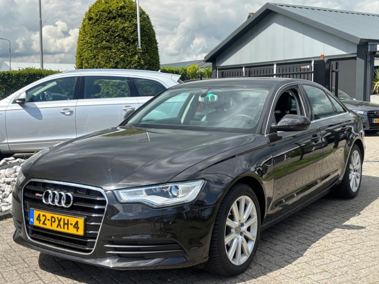Audi A6 Limousine - 2.8 FSI Benzine Automaat Sedan Leer 2011 Xenon Trekhaak - AutoWereld.nl
