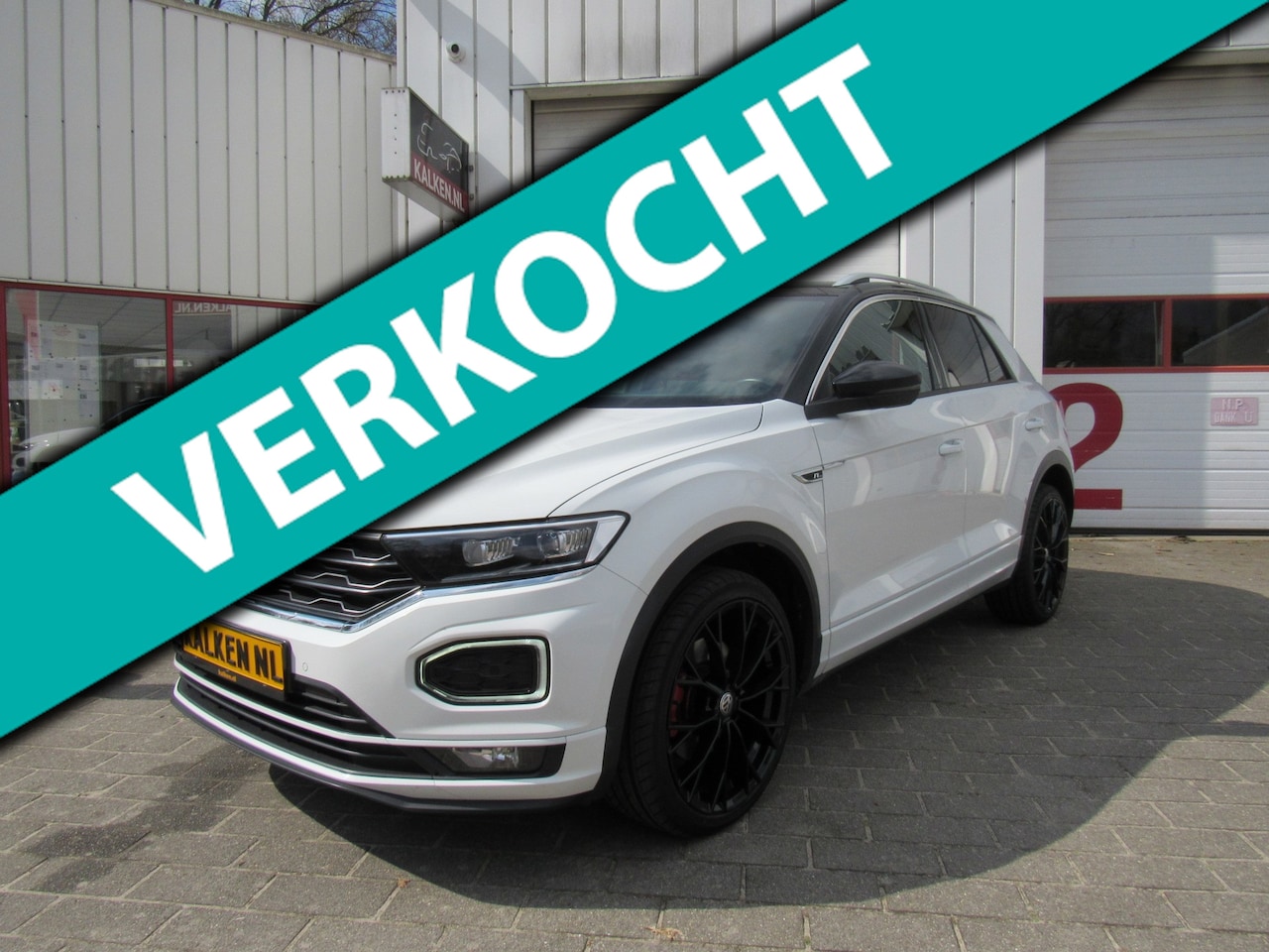 Volkswagen T-Roc - 1.5 TSI Sport 3x R STYLE CAMERA/ACC/NAVI/CAR - AutoWereld.nl