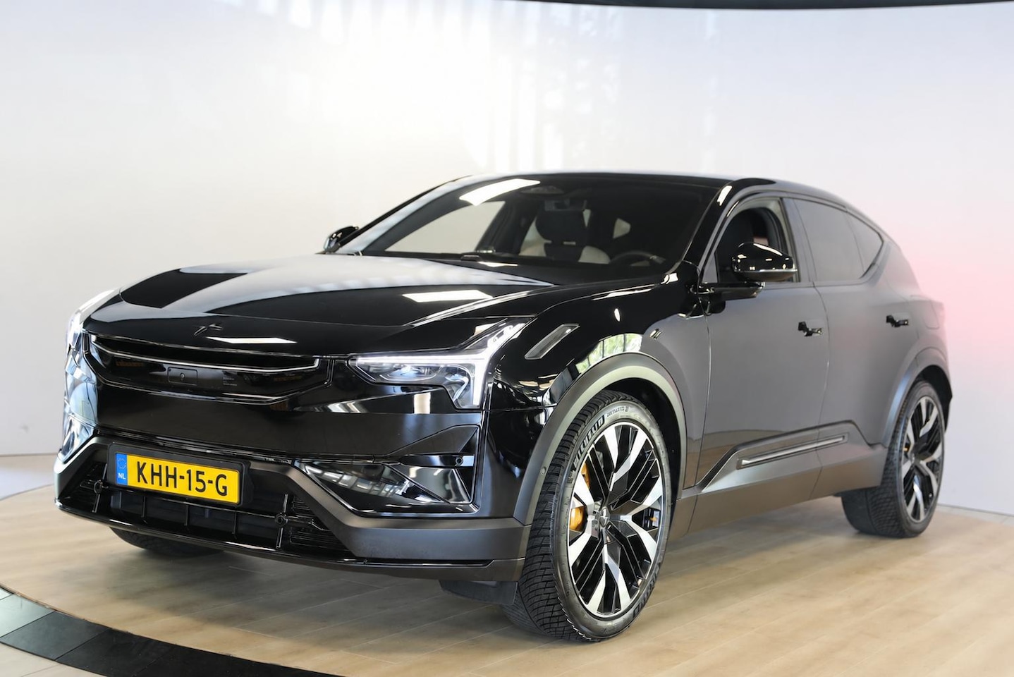 Polestar 3 - Long range Dual motor Pilot Plus 111 kWh | Stoelmassage | Elektrische trekhaak | Panoramad - AutoWereld.nl