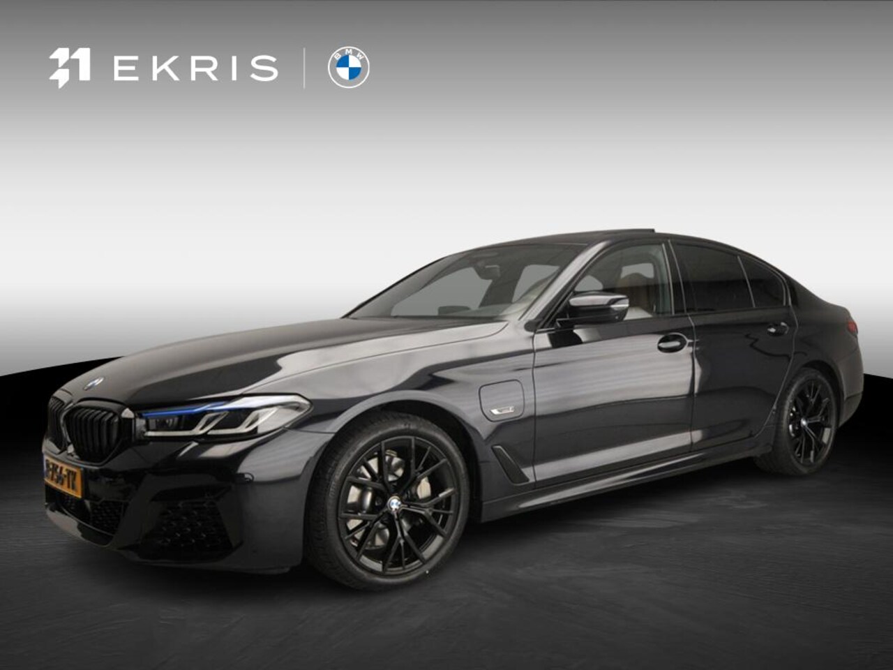 BMW 5-serie - Sedan 530e | M-Sportpakket | Laserlicht | Leder | Navigatie | Active cruise | Schuifdak | - AutoWereld.nl