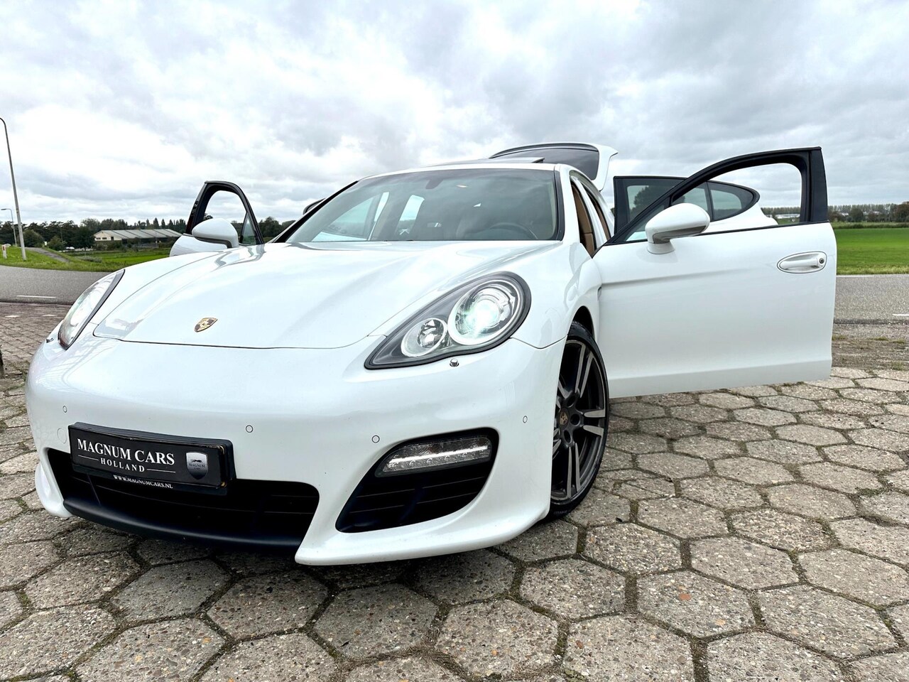 Porsche Panamera - 3.0 D Platinum 5D Automaat Leder Opendak/Panorama - AutoWereld.nl