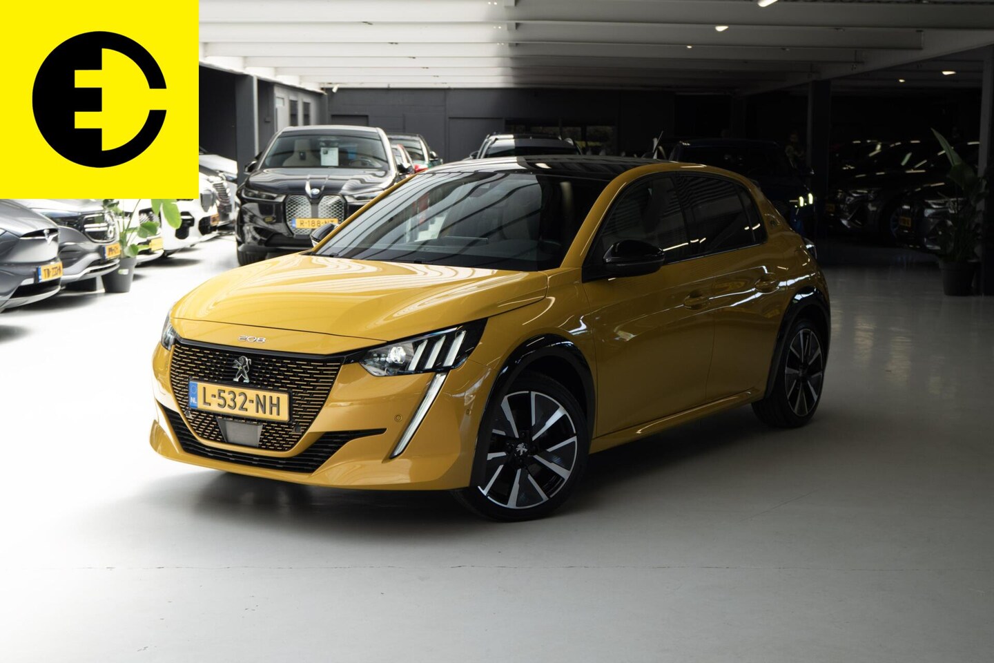 Peugeot e-208 - EV GT 350 50 kWh | Panoramadak | GT-Line | 17 inch - AutoWereld.nl
