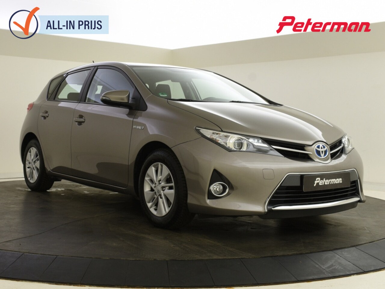 Toyota Auris - 1.8 Hybrid Aspiration Navigatie | Cruise | Trekhaak | - AutoWereld.nl