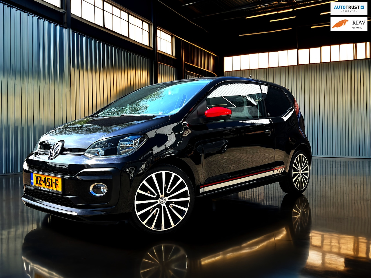 Volkswagen Up! - 1.0 BMT high up! cruise_Airco_Carplay - AutoWereld.nl