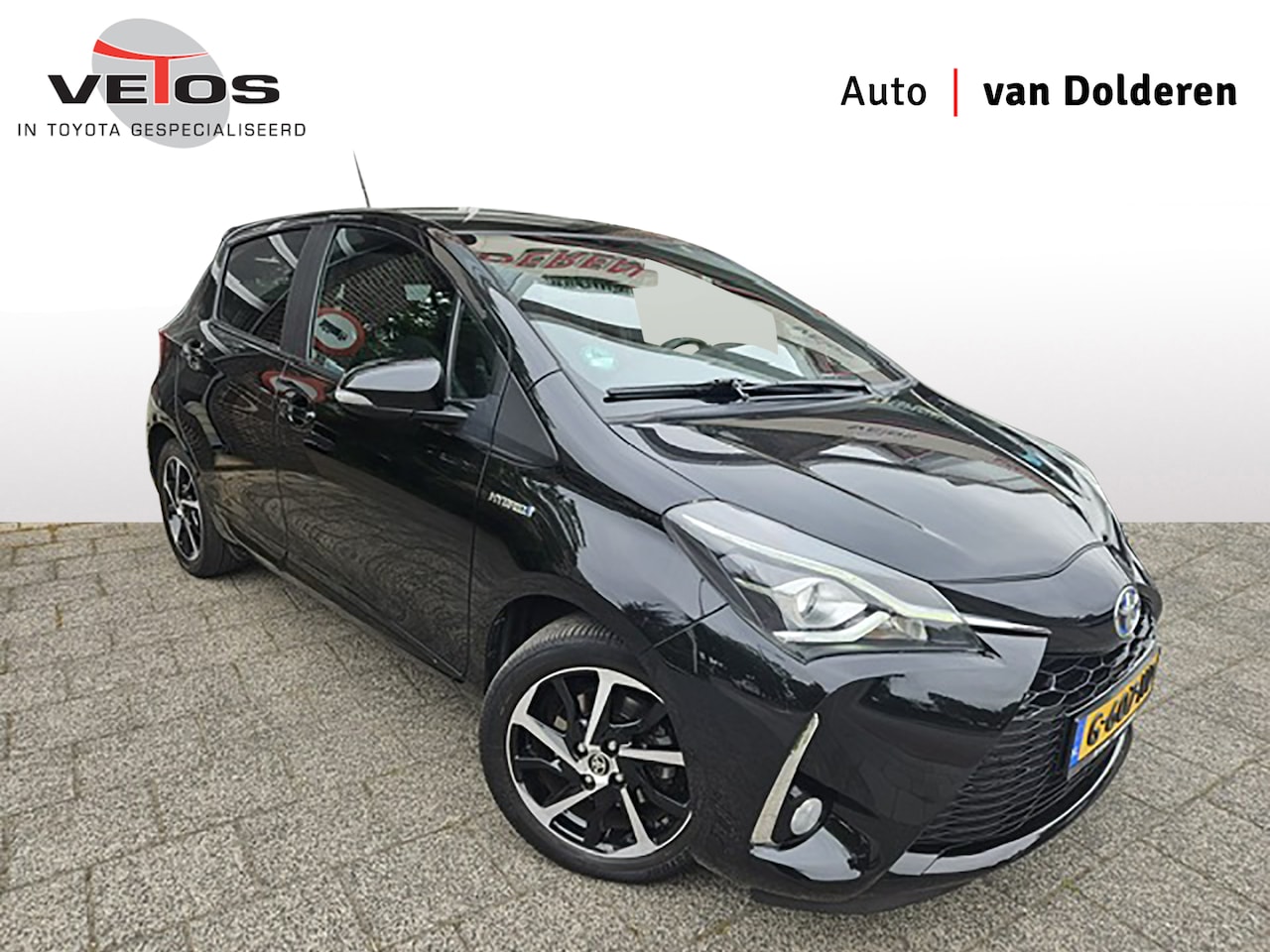 Toyota Yaris - 1.5 Hybrid Executive Pano/Trekhaak - AutoWereld.nl