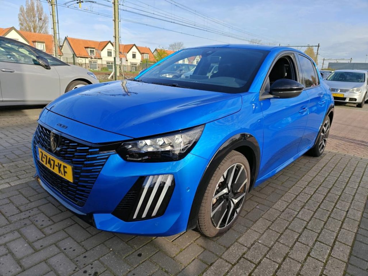 Peugeot e-208 - EV GT 51 kWh | Navigatie | Alcantara | Stoelverwarming | Achteruitrijcamera | Apple Carpla - AutoWereld.nl