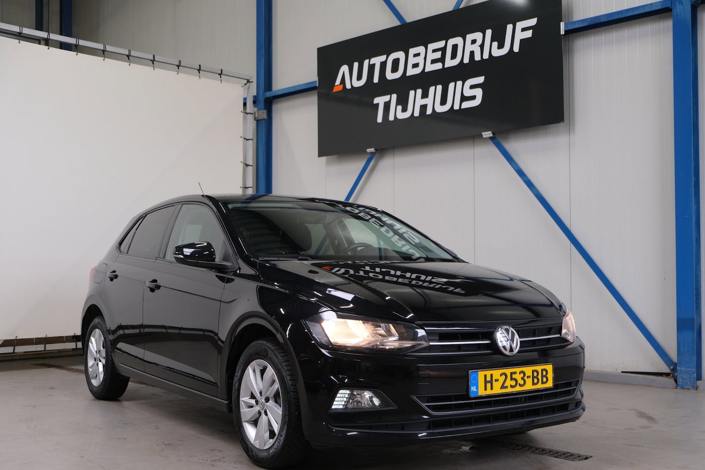 Volkswagen Polo - 1.0 TSI Comfortline - N.A.P. Airco, Cruise, Camera, Carplay, Navi. - AutoWereld.nl