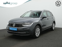 Volkswagen Tiguan - 1.4 TSI eHybrid 245 pk Life Business | Stuur-/stoelverwarming | Achteruitrijcamera | Adapt