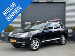 Porsche Cayenne - 3.2 | Panoramadak | Xenon | Trekhaak | Climate Control | Bose |