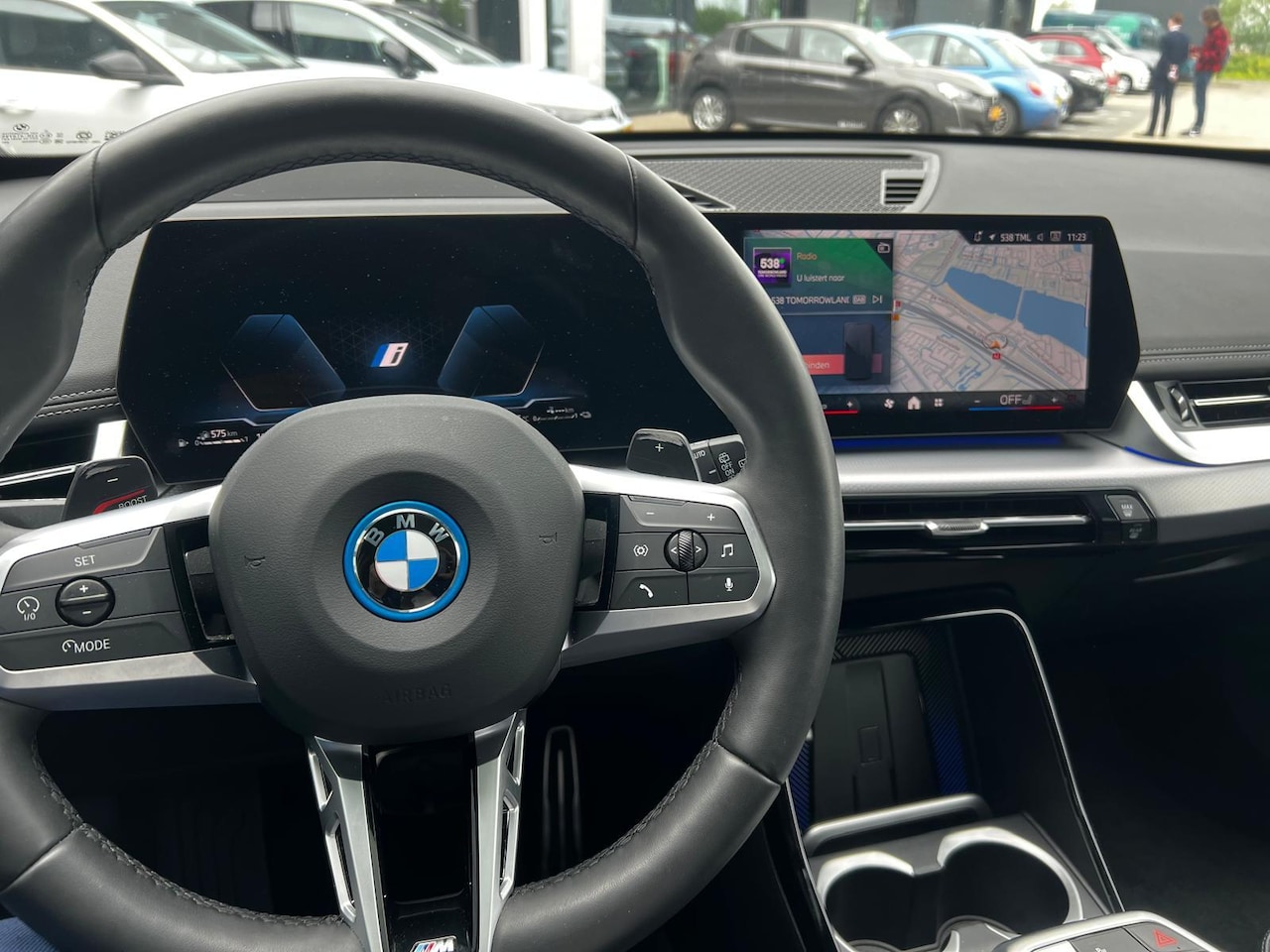 BMW X1 - xDrive25e | M-pakket | PANO | Head-up display | 360 Camera | Lane Assist | Blindspot | Sto - AutoWereld.nl