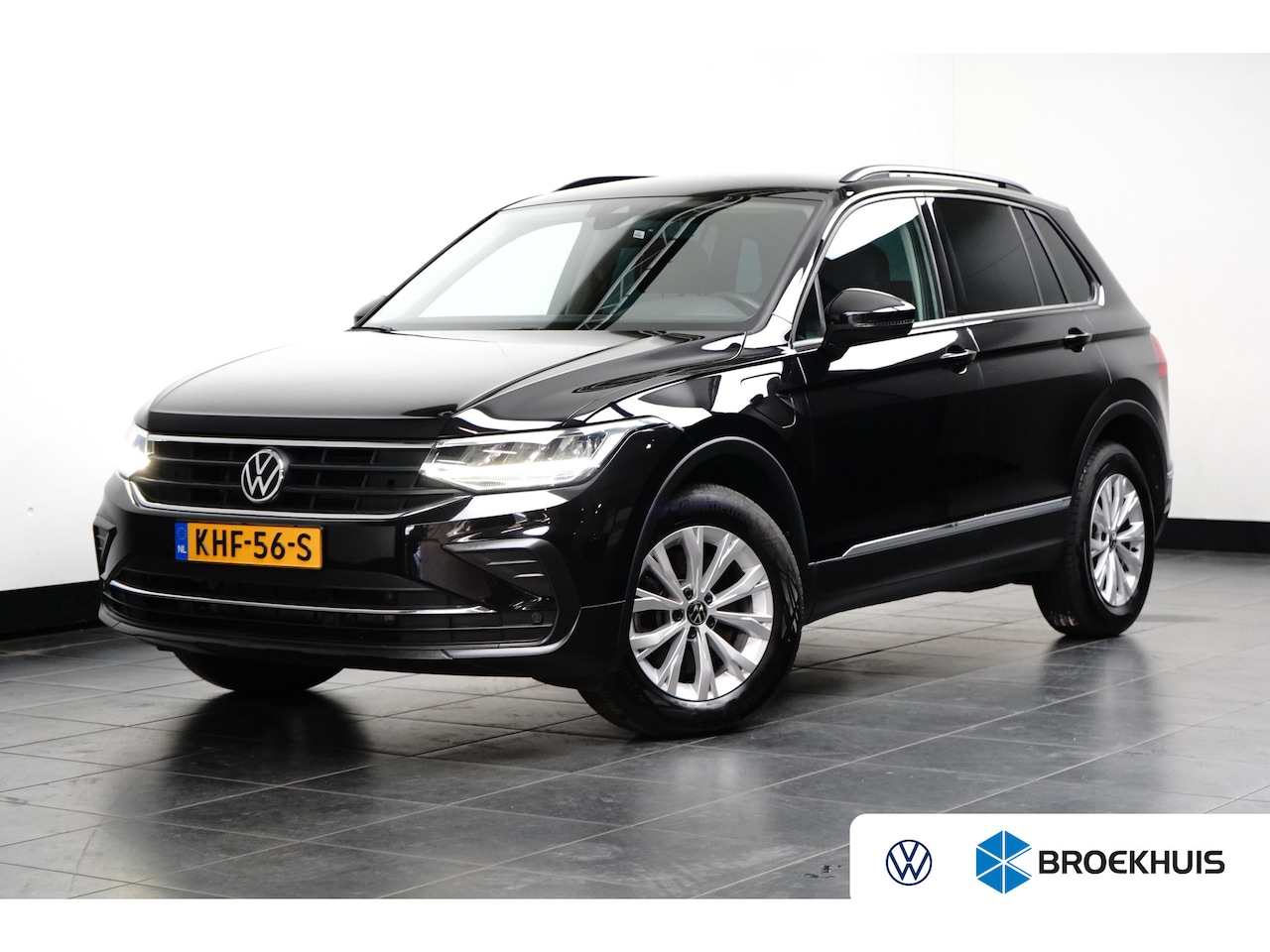 Volkswagen Tiguan - 1.4 TSI 245 pk eHybrid Life 6-DSG | Achteruitrijcamera | Cruise control adaptief | Stoel/s - AutoWereld.nl