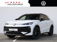 Volkswagen T-Roc - R-Line First Edition 1.5 eTSI 150 PK | Black style | Trekhaak | Camera | App connect |