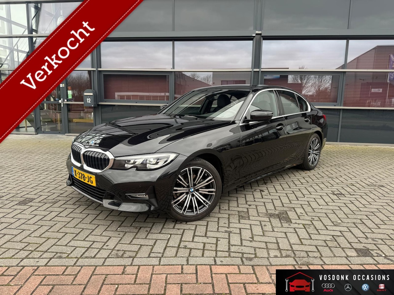 BMW 3-serie - 318i Executive Edition/ Automaat/ Full led/ Nieuwstaat!! - AutoWereld.nl