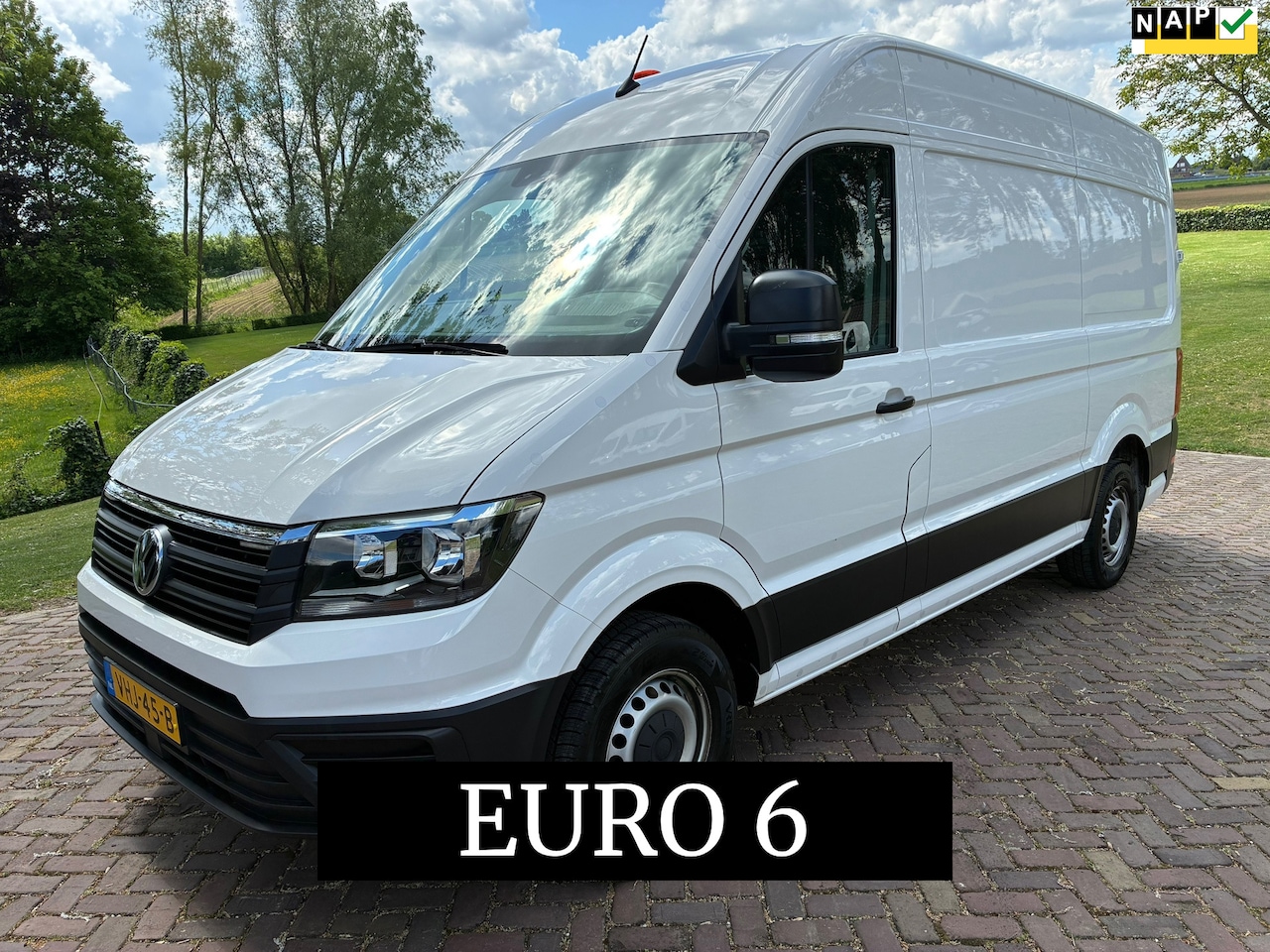 Volkswagen Crafter - 35 2.0 TDI 140pk L3H3 AIRCO CRUISE CAMERA - AutoWereld.nl