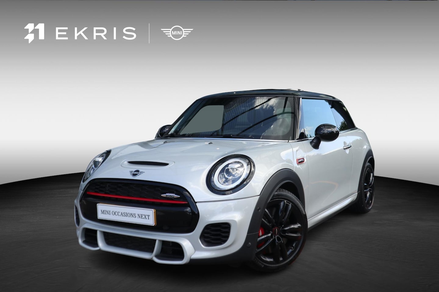 MINI John Cooper Works - 3-deurs 2.0 | Panoramadak | Harman Kardon | Head-Up Display | Achteruitrijcamera - AutoWereld.nl