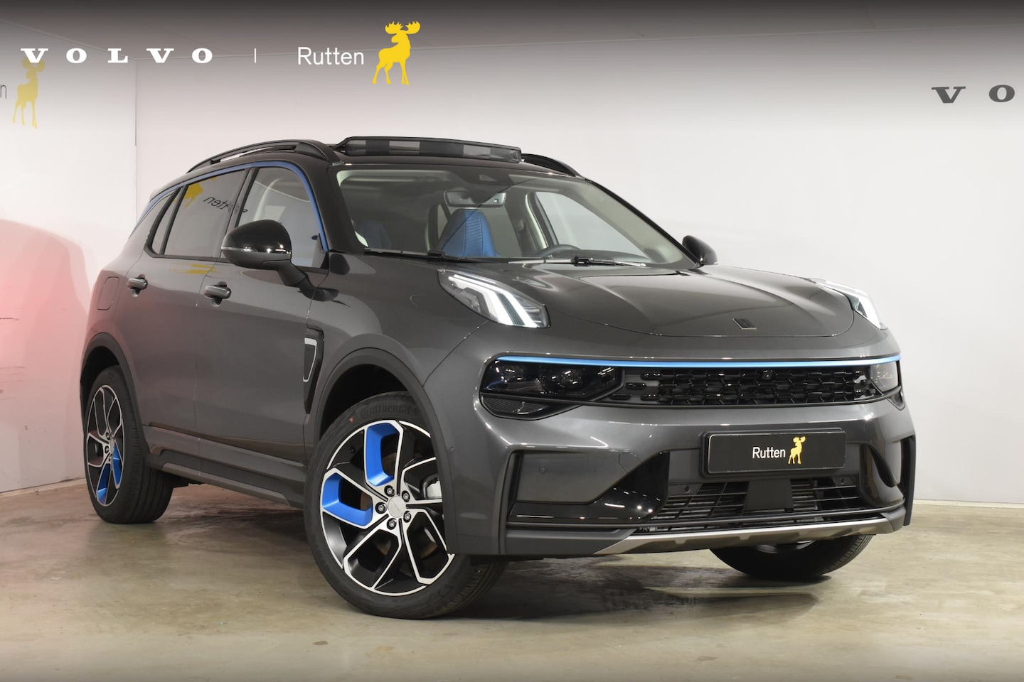 Lynk & Co 01 - 262PK Automaat / 360 Camera / Adaptieve cruise control / Glazen schuif-kanteldak / Elektri - AutoWereld.nl