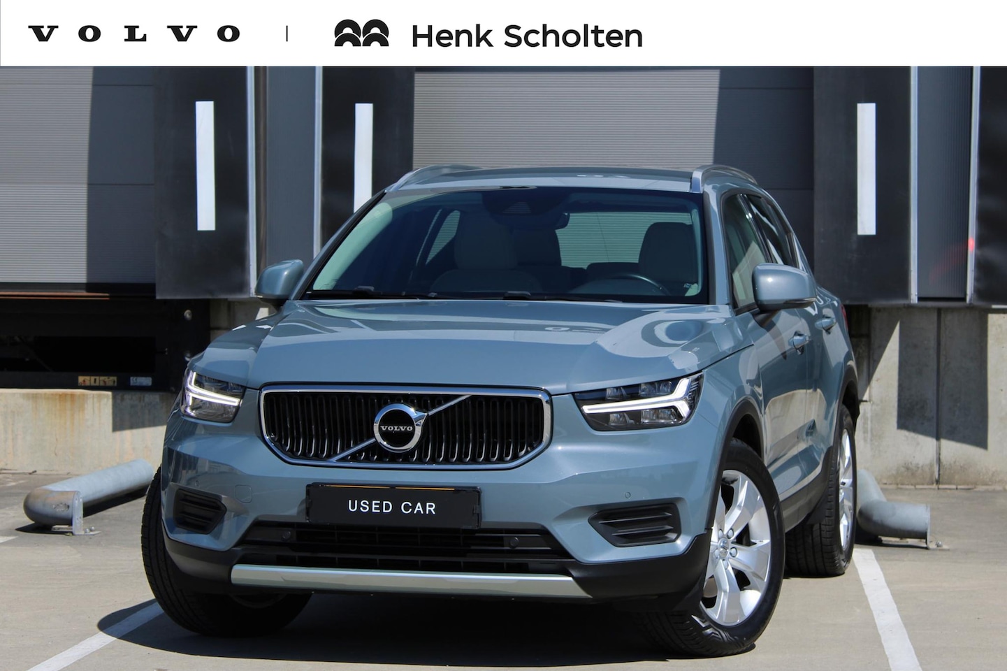 Volvo XC40 - 2.0 T4 Momentum Pro | Trekhaak uitklapbaar | Parkeersensoren voor + achter | Verwarmde voo - AutoWereld.nl