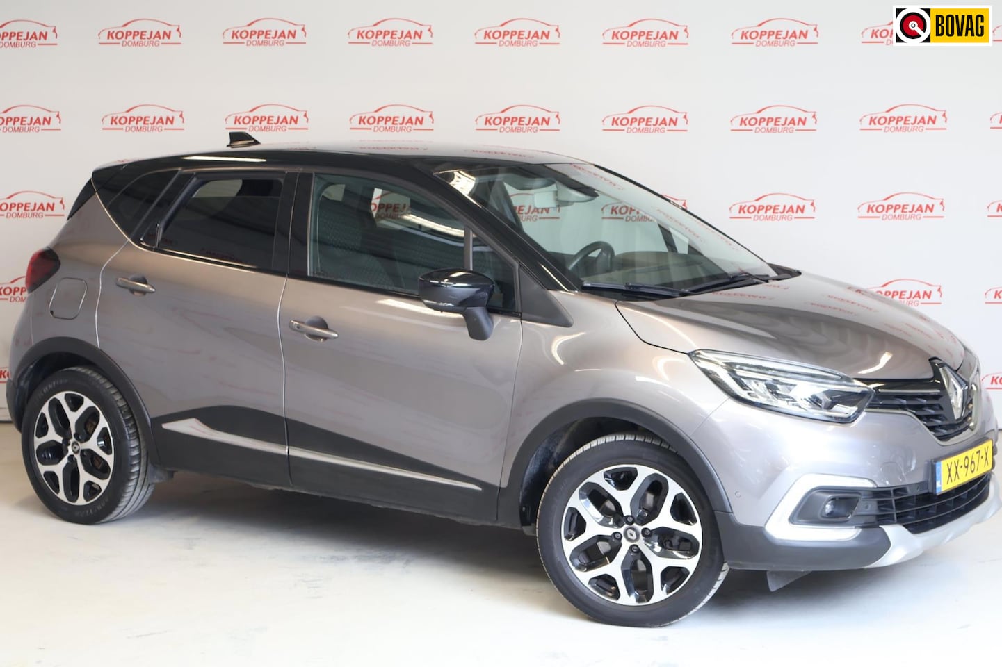 Renault Captur - 1.3 TCe 150 PK Intens NL auto, Trekhaak, LED, Camera, eerste eigenaar - AutoWereld.nl