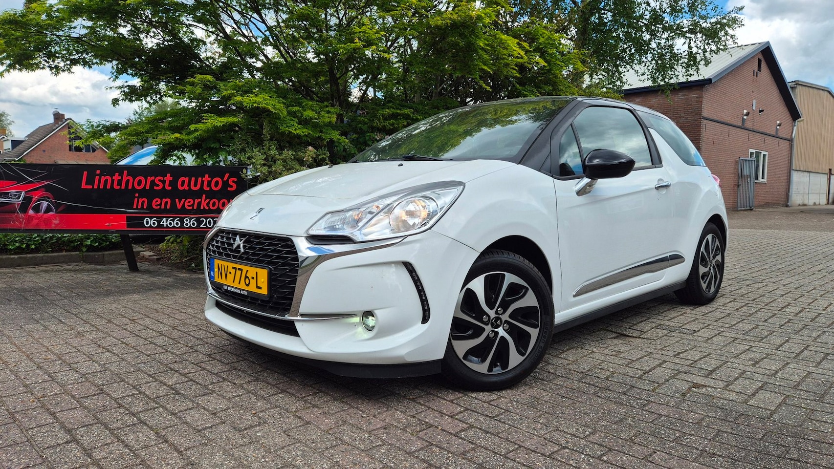 Citroën DS3 - 1.2 Chic-CLIMA-BJ 2017 - AutoWereld.nl