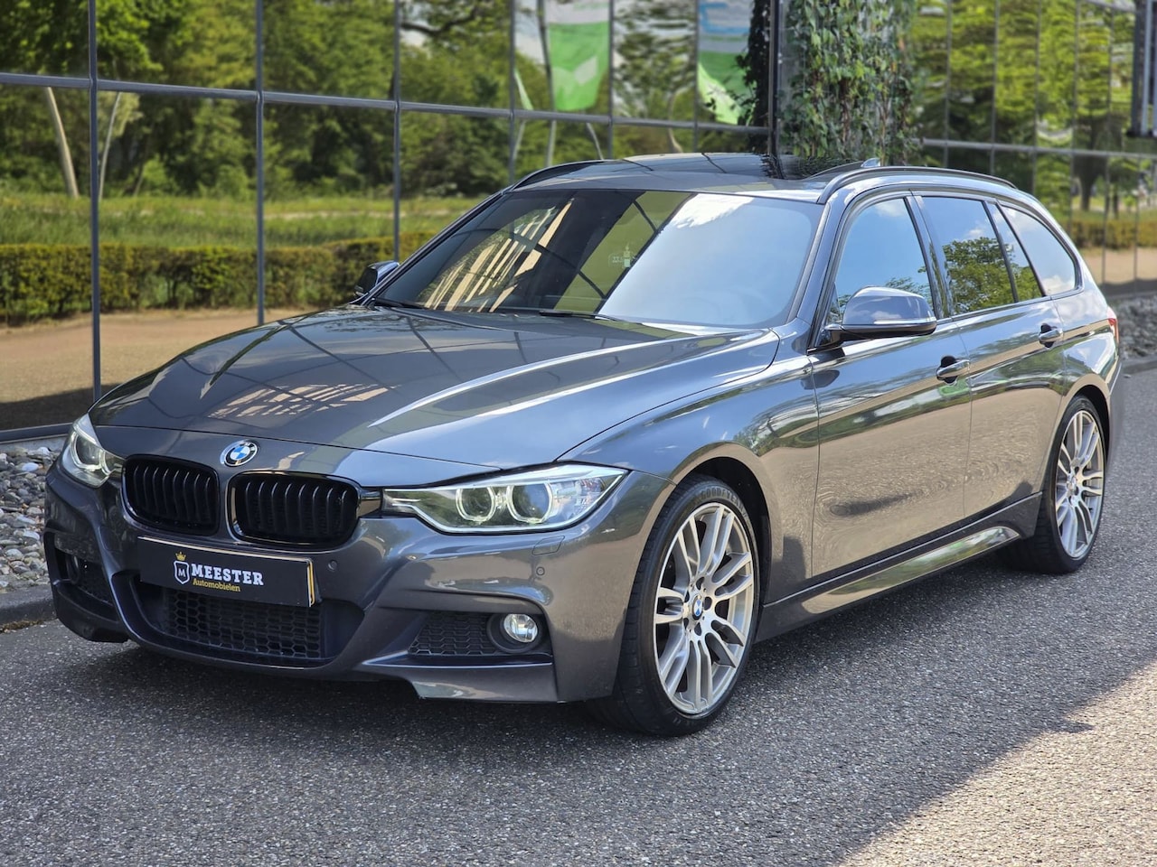 BMW 3-serie Touring - 320d High Executive|M-SPORT|PANO|LEDER - AutoWereld.nl