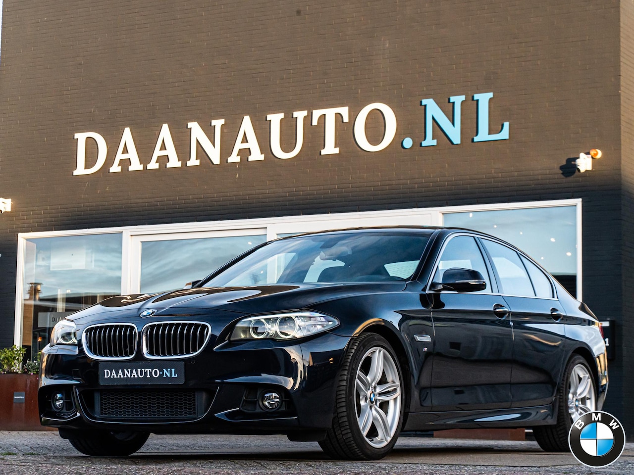 BMW 5-serie - 520i M Sport Edition Adapt onderstel Leder Navi Pro - AutoWereld.nl